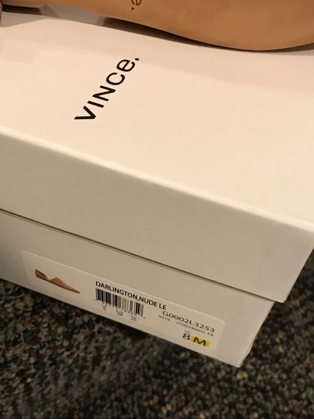 Vince Darlington nude flats size 8M new in box